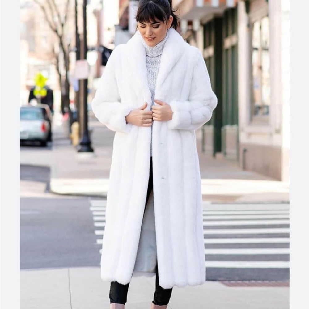 Fabulous Furs Elegant Snowy Teddy Jacket